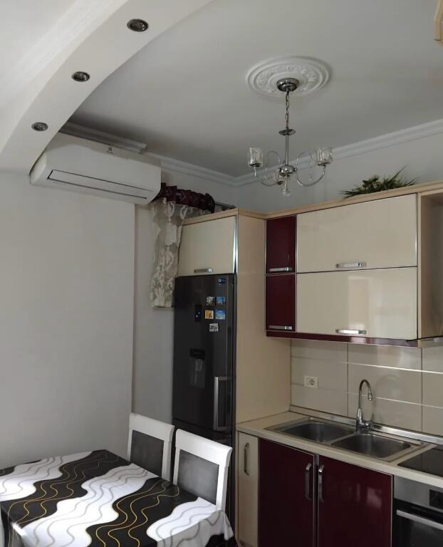 Affittasi appartamento 2+1+1 con balcone