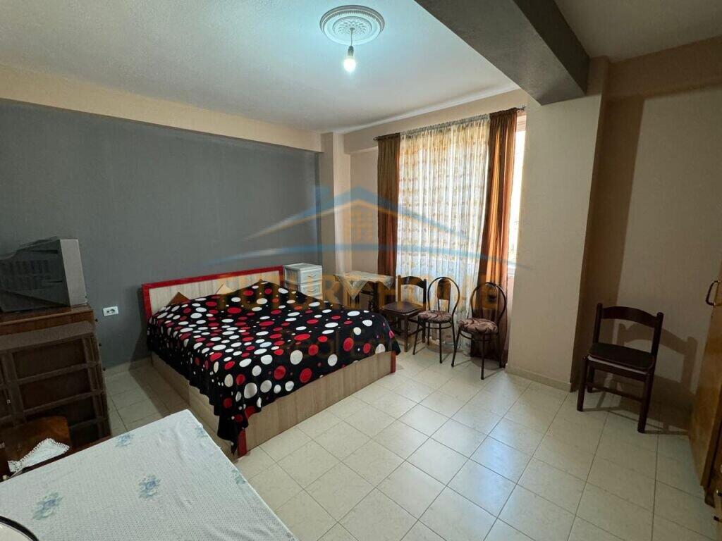 Affitto, Appartamento 2+1, Quartiere 16, Korçë (KO52857)