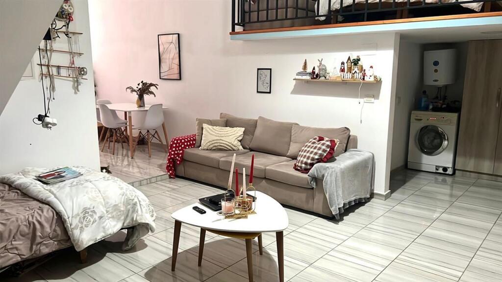 Duplex in vendita in via 5 Maggio, Tirana (78.000 euro)