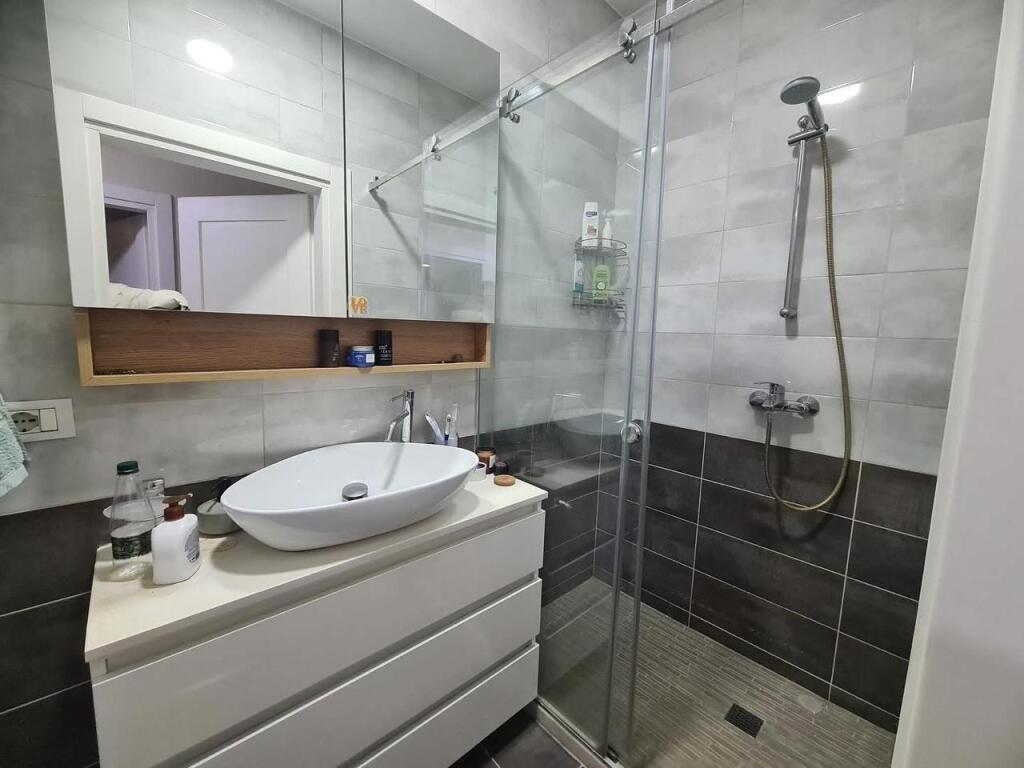 Apartament per Qera