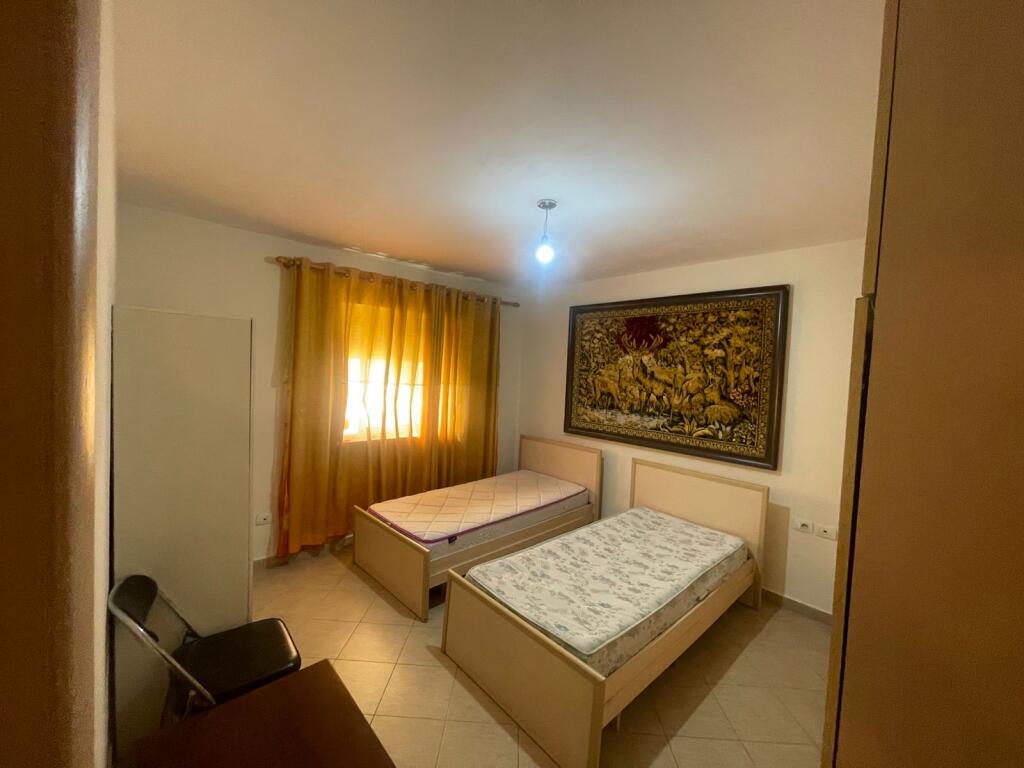 Apartament 2+1 te Pazari i Ri