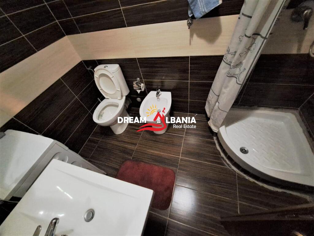 Appartamento 2+1 in vendita a Zogu Zi, vicino al Ring Center a Tirana (ID 4121736)