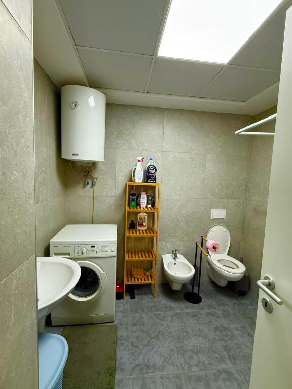 Apartament 2+1 per qira te Fior di bosko