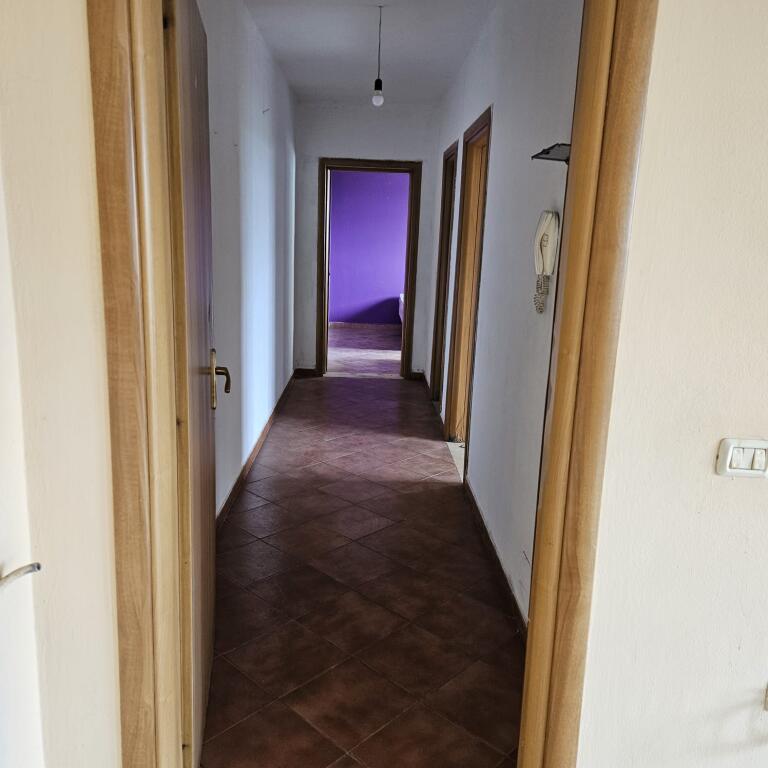For sale 2+1 in Kthesa e Kamzës Malaiziani.