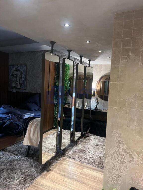 Jepet apartament penthouse 4+1 tek Liqeni i Thate