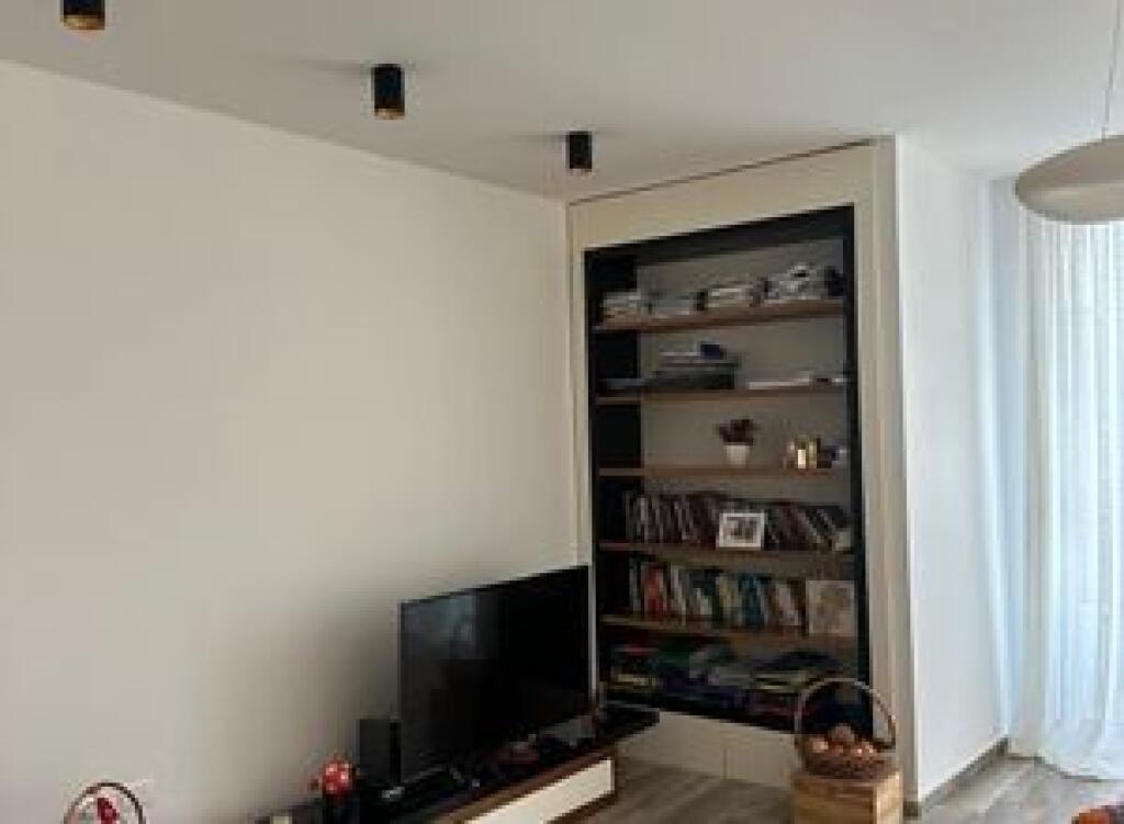 Apartament 2+1 Liqeni i Thate 550 €