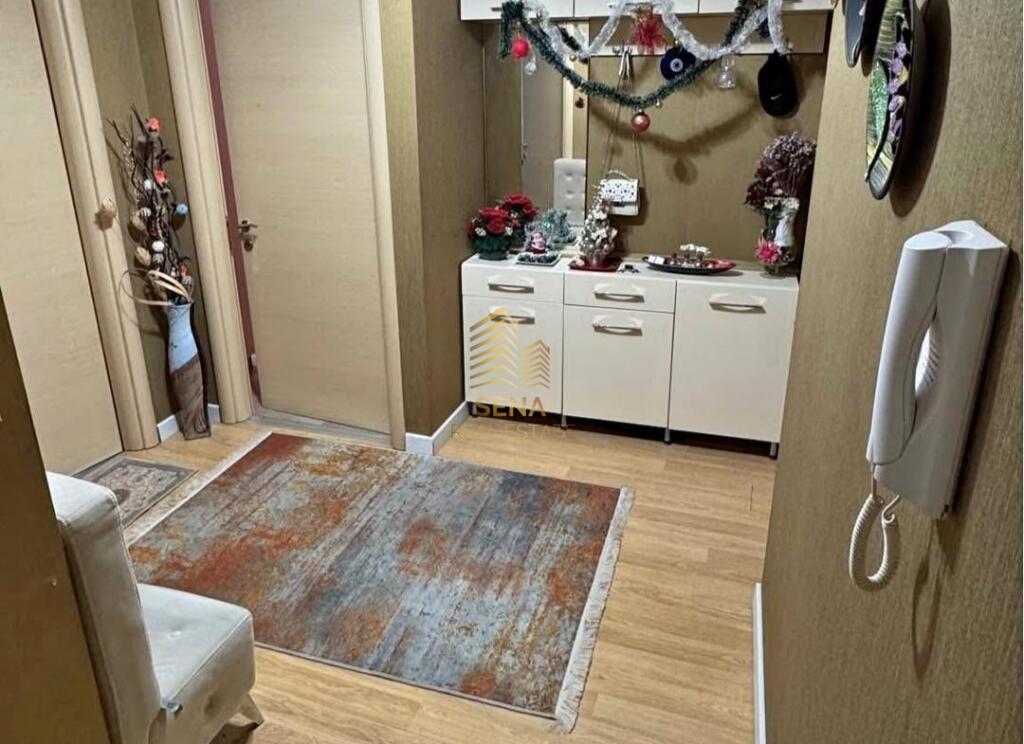 Shitet ,Apartament 2+1+2, 21 Dhjetori,245.000 Euro-0692036407