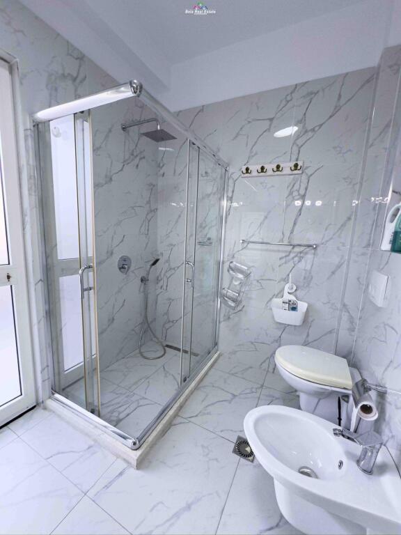 Vile 2 Kateshe Me Qera tek Vilat Gjermane (ID BV22334) Tirane.
