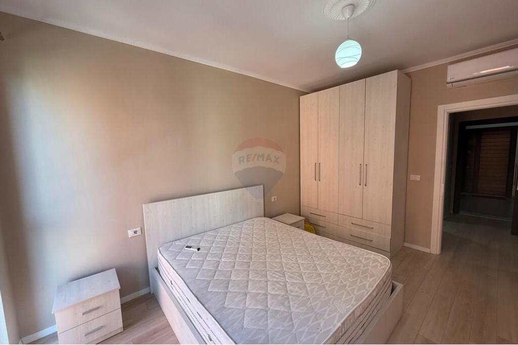 Apartment 1+1 for rent in Green City, Astir.