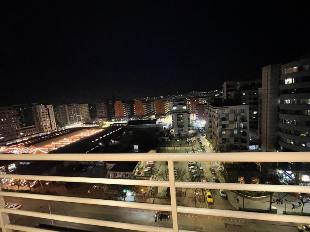 Apartment 2+1+2 for sale on Kavaja Street.