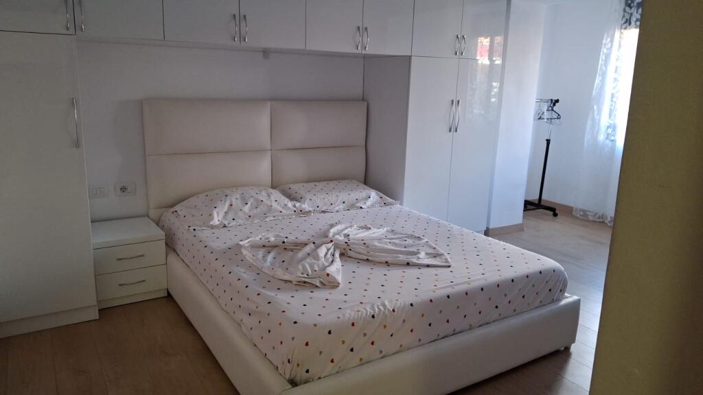 Apartment for rent 1+1 in Myslym Shyri, also available for BnB.