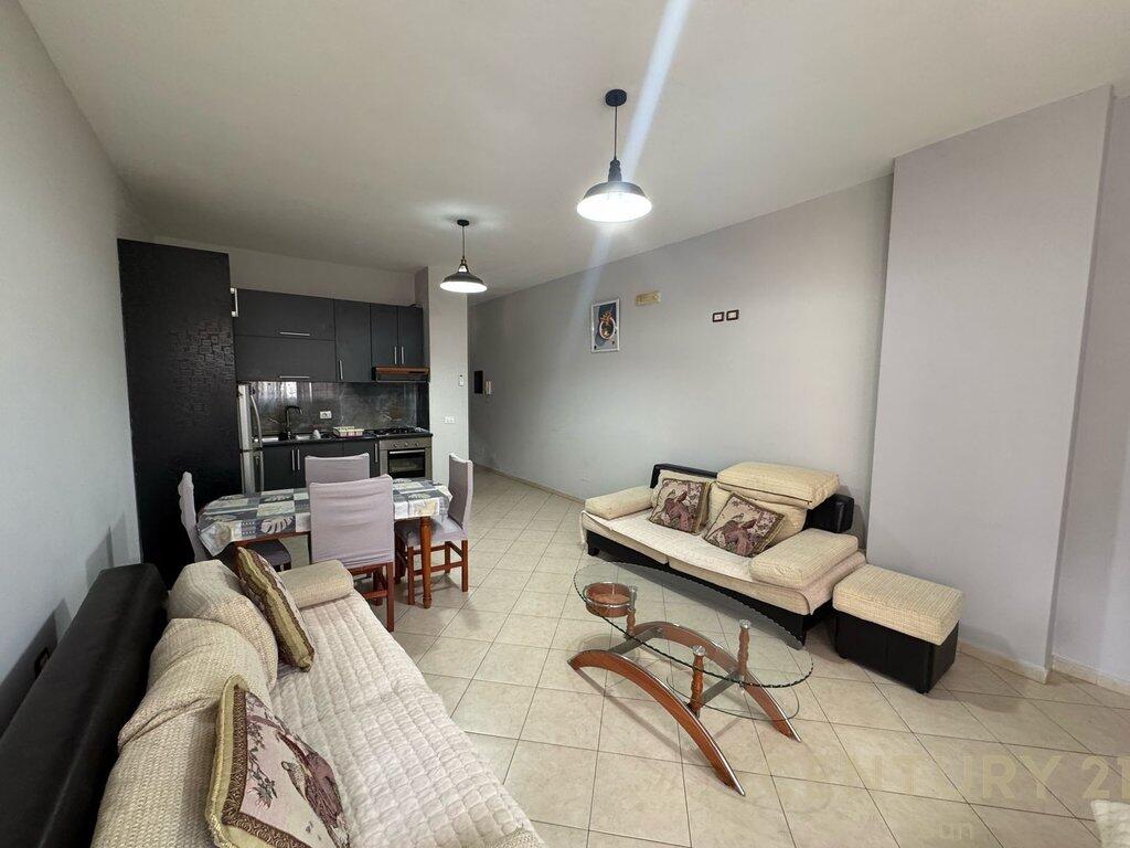 Apartment 2+1 for sale near the Fresku restaurant.