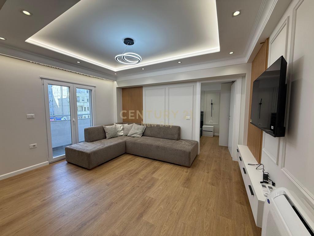 1+1 apartment for rent near the Blue Star shopping center, Durrës!