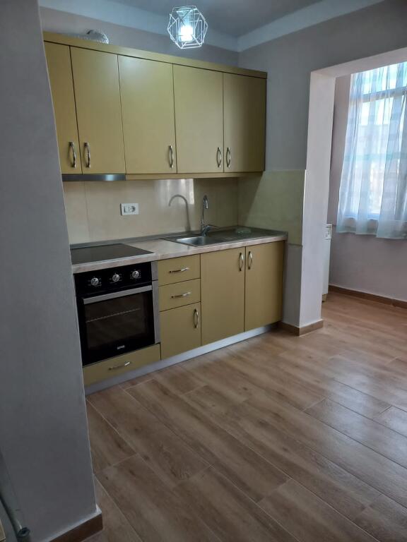 Mine Peza, 2+1 apartment, (550 Euro) behind Gazheli.