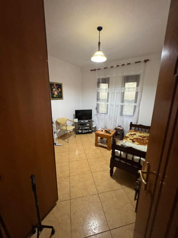 AFFITTASI APPARTAMENTO 2+1 550 EURO CENTRO KRISTAL