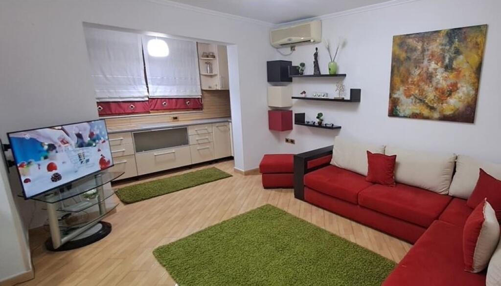 1+1 Apartment for Rent – Elbasan Street, near the Artistic High School 500 € /Month
