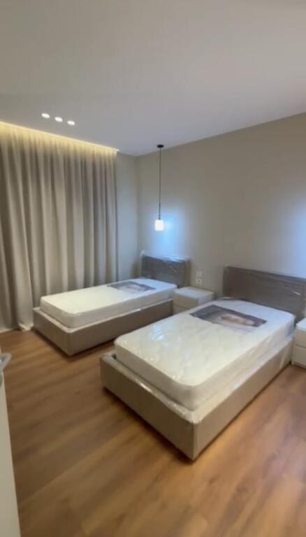 Appartamento in Affitto 2+1+2 presso il Lago Asciutto (ID B2201311) Tirana.