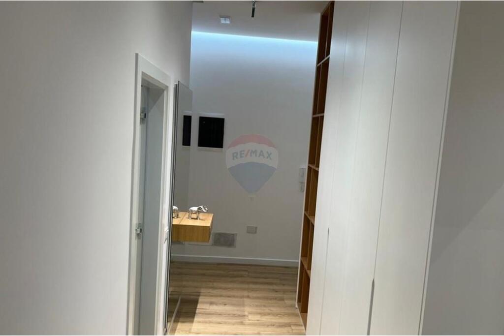 Super apartament 2+1 per qira tek Kopshti Botanik!