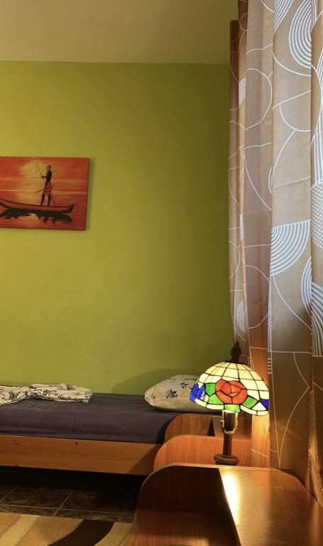 Jepet hyrje 3+1+2 vende parkimi tek inxhinjeria e ndertimit
