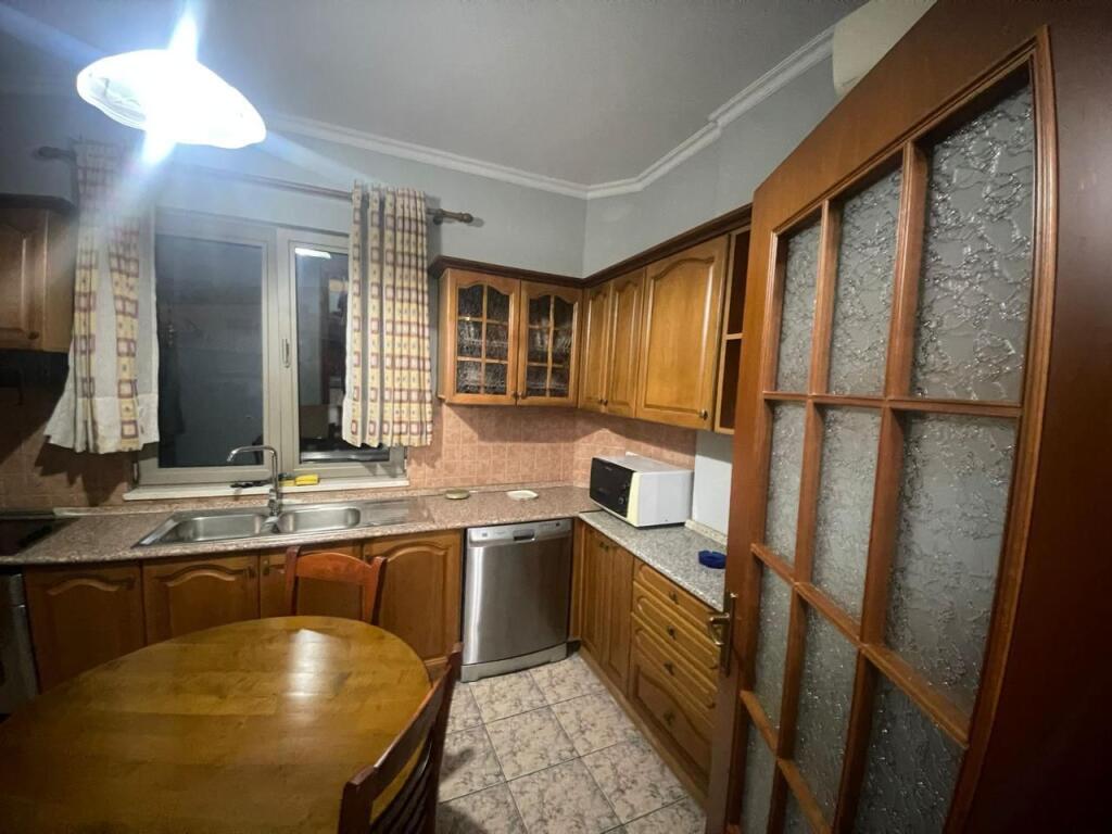  Apartament 2+1+2 me qira Tregu Elektrik 800 euro 