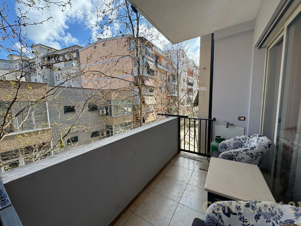 Apartment 2+1 for sale near the Fresku restaurant.