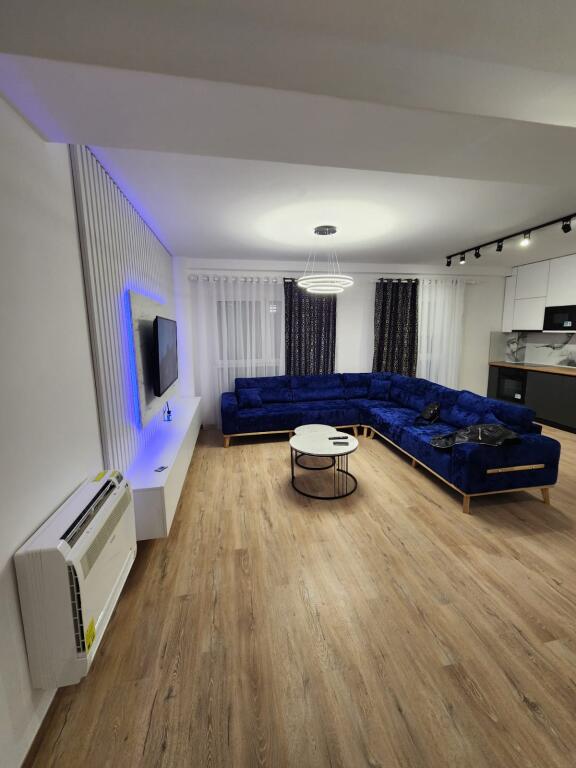 Jepet Apartament 2+1+2 me Qera Tek Stadiumi Air Albania