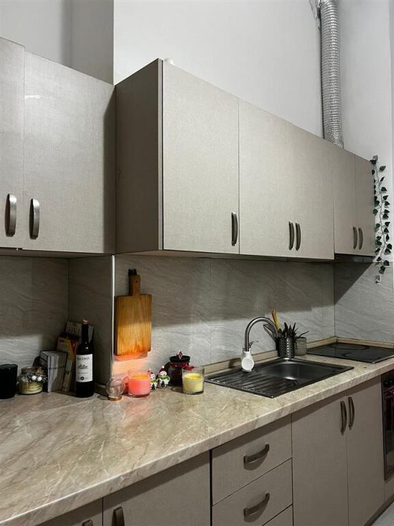 Duplex in vendita in via 5 Maggio, Tirana (78.000 euro)