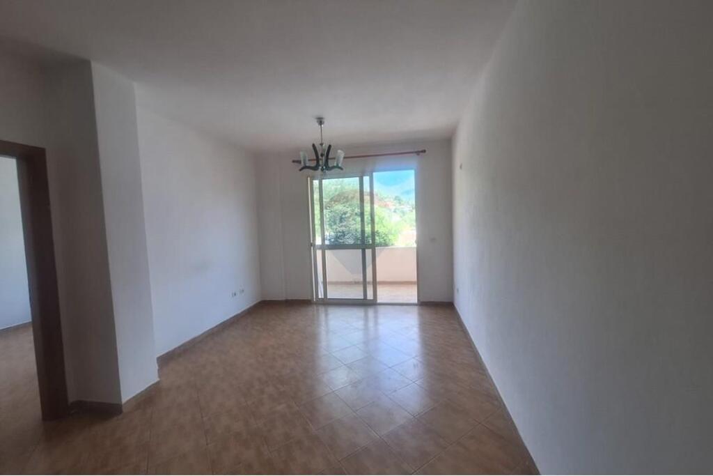 2+1 Apartment for Sale in Fresk