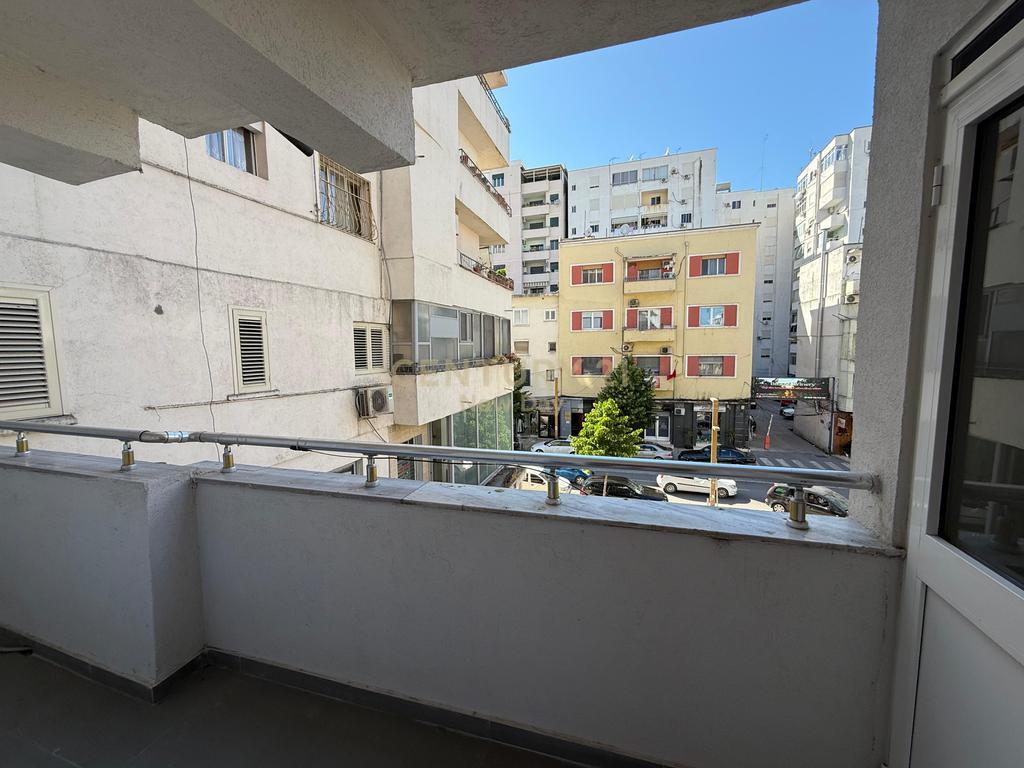 1+1 apartment for rent near the Blue Star shopping center, Durrës!