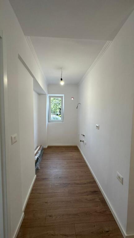 Apartment 2+1 for sale at Vorri i Bomit.