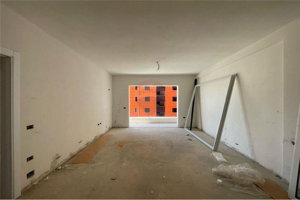 An apartment of type 1+1 is offered for sale in the Yzberisht area near KMY.