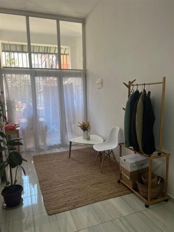 Duplex in vendita in via 5 Maggio, Tirana (78.000 euro)