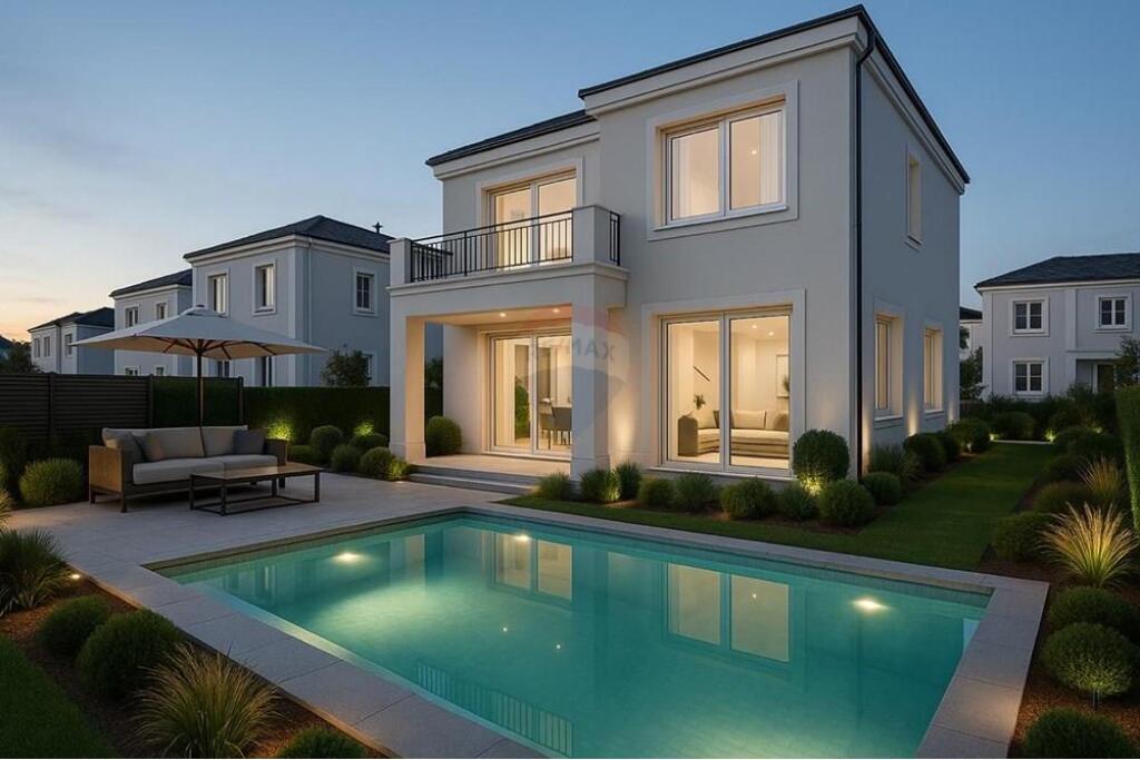 LUXURIOUS VILLA FOR RENT AT ROLLING HILLS 2!