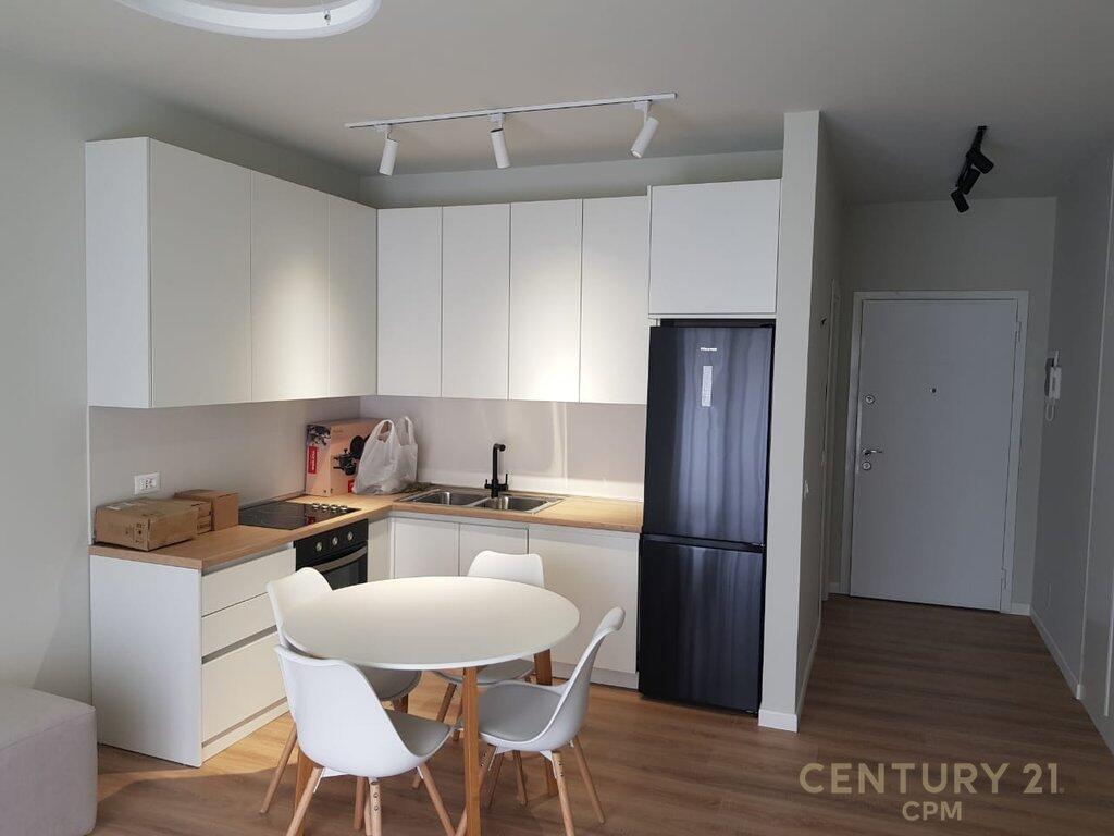 2+1+2 apartment with parking space for rent at Kodra e Diellit.
