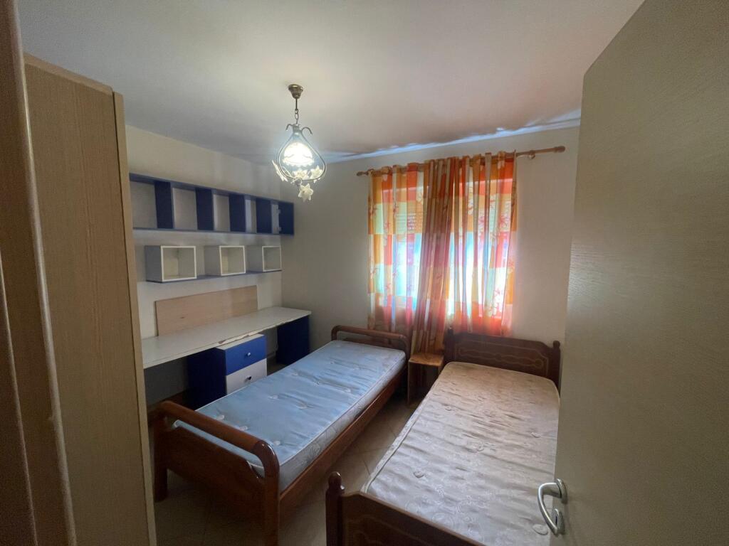 Apartament 2+1 te Pazari i Ri