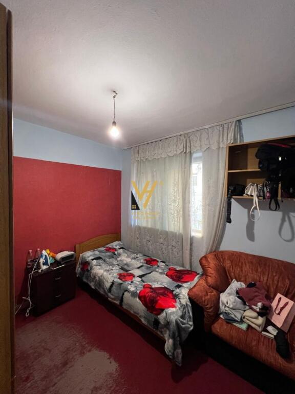VENDESI APPARTAMENTO 3+1 IN VIA FORTUZI 25.000.000 LEK