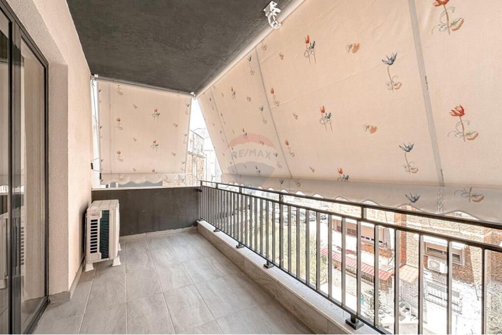 2+1 apartment for sale in Pazari i Ri