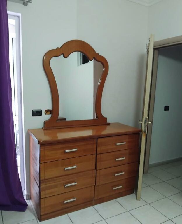 Affittasi appartamento 2+1+1 con balcone
