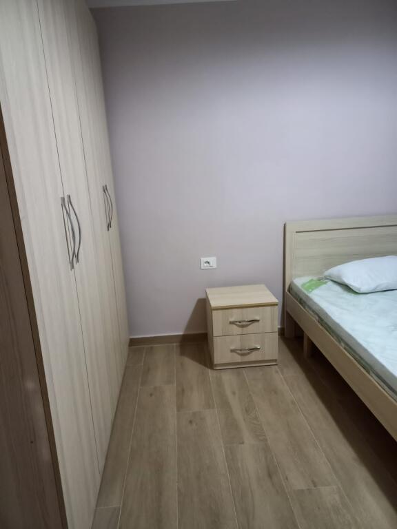Mine Peza, 2+1 apartment, (550 Euro) behind Gazheli.