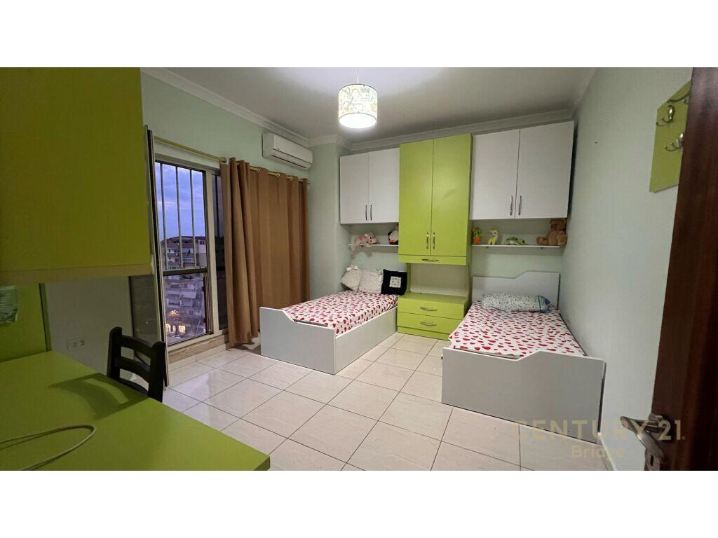 Apartment 3+1+2 for sale at Kodra e Diellit.