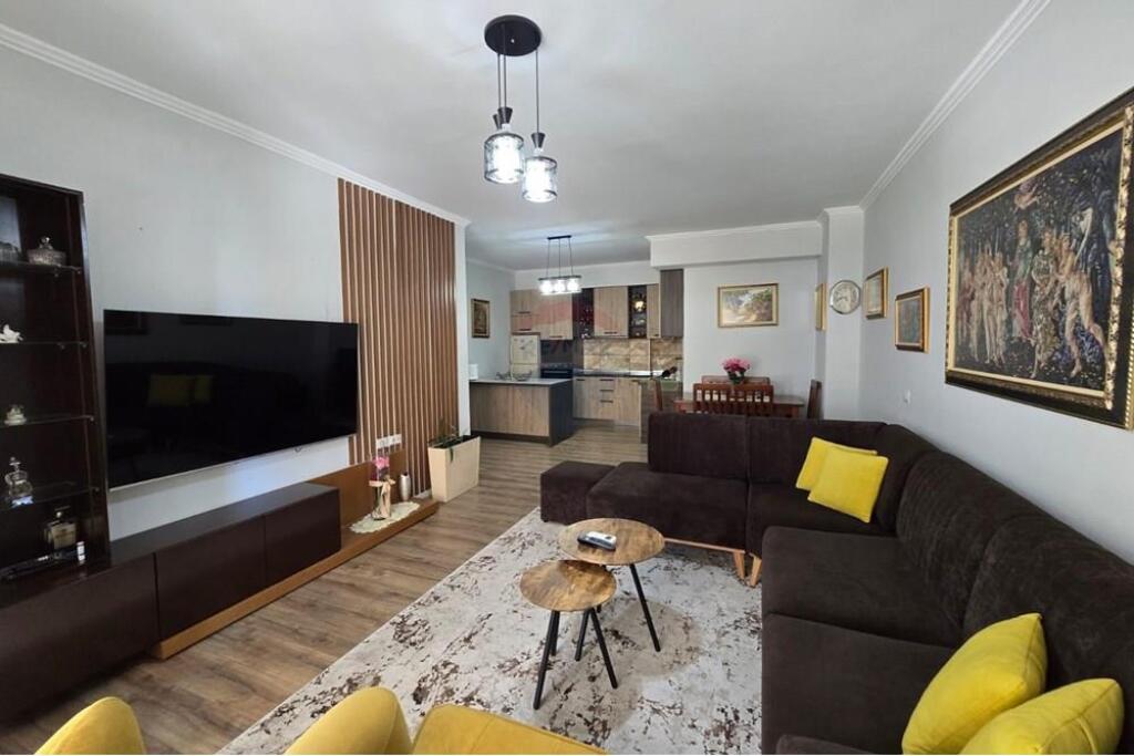 2+1 apartment for sale in Fresk!