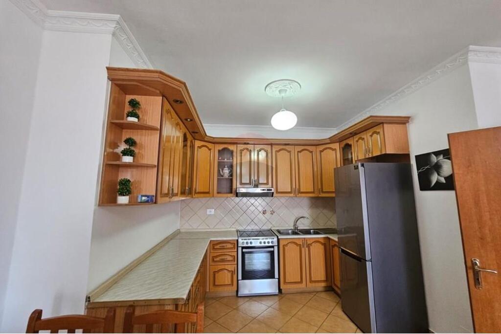 Apartament 2+1 per qira ne Astir!