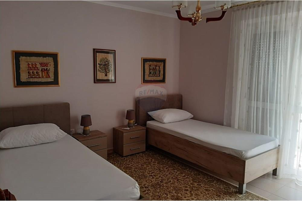 2+1 apartment for rent in Bllok!