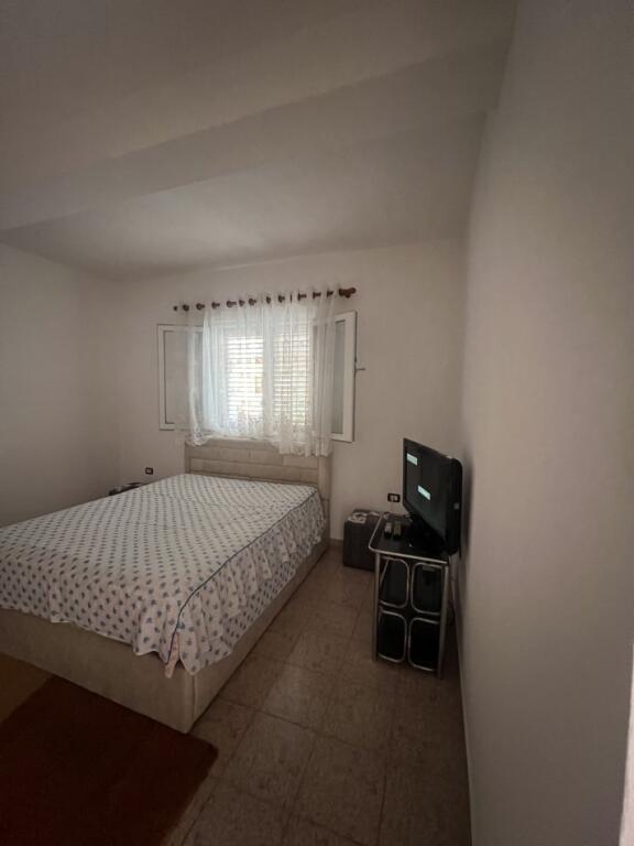 A 1+1 apartment is available for rent on Jordan Misja Street.