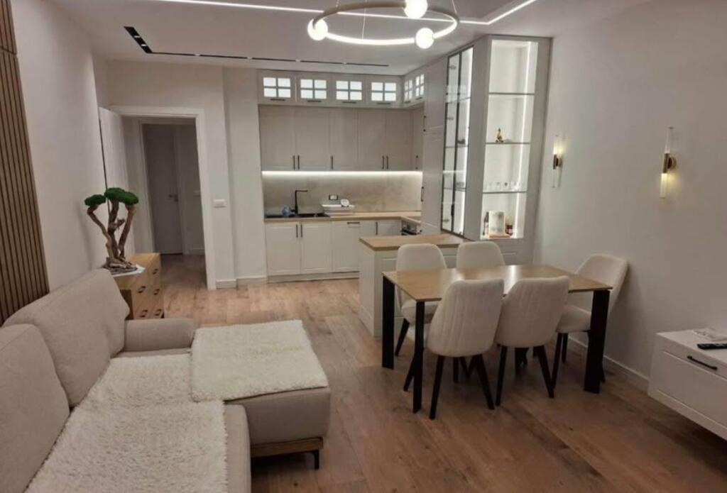 For sale Super 2+1+2 for 225,000 euros! 📍Erli Residence. Opposite UET. PORCELAIN