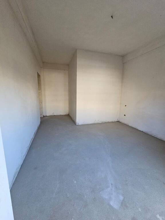 Vendesi appartamento 1+1 a Shkembi Kavajes 50000€