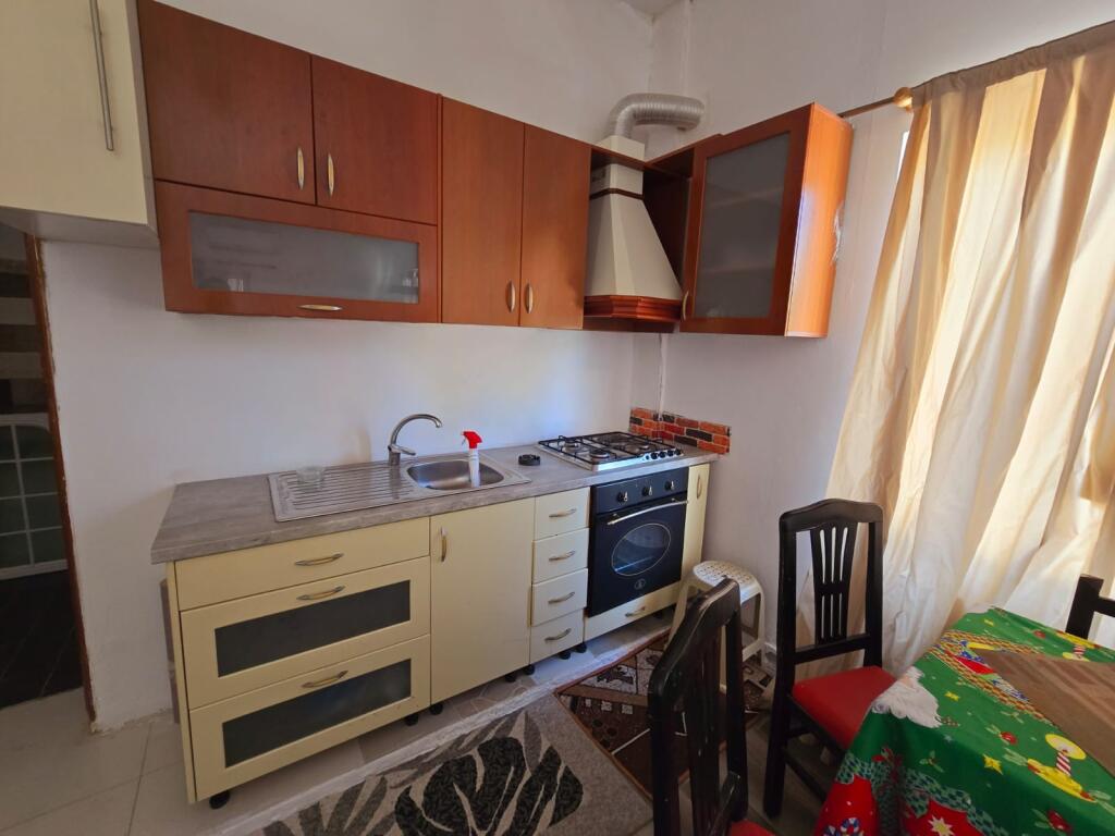 THE FIRST FLOOR OF A PRIVATE VILLA IN KENETE DURRES IS FOR RENT.