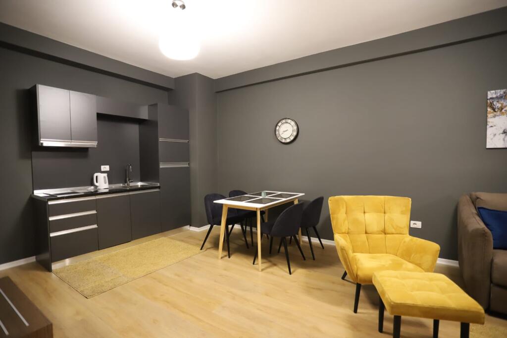 Apartament 1+1 me qira tek 21 dhjetori