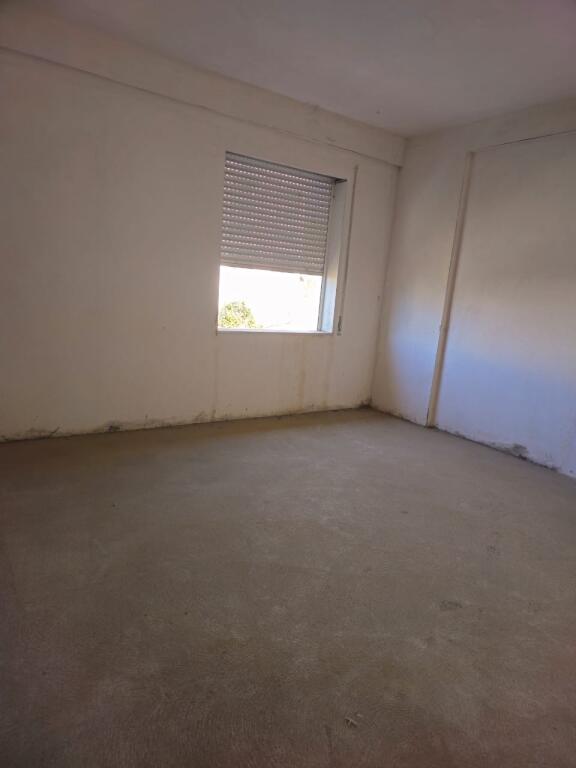 Vendesi appartamento 1+1 Shkembi Kavajes 55000€