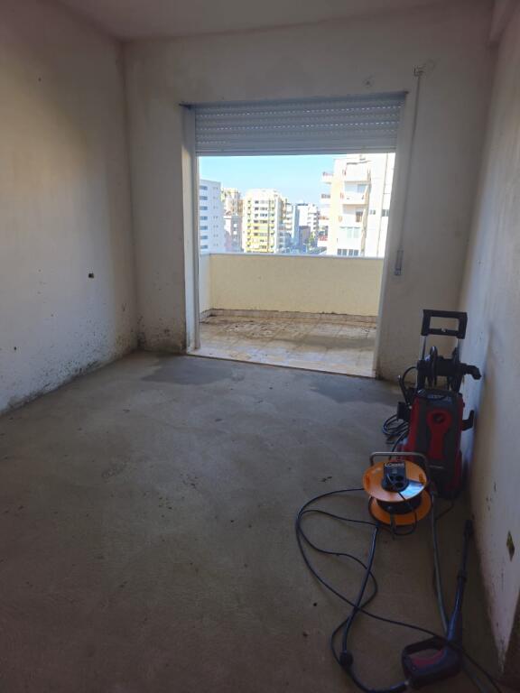 Vendesi appartamento 1+1 Shkembi Kavajes 55000€